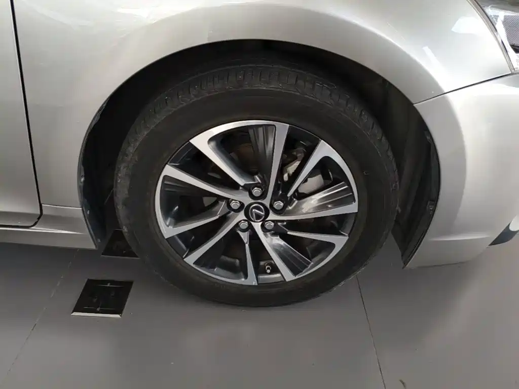 Lexus CT — миниатюра 12