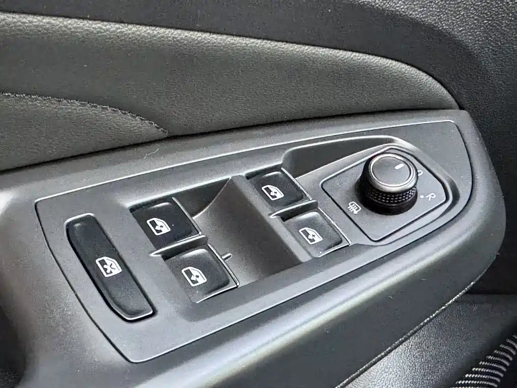 VOLKSWAGEN PASSAT NEW ENERGY