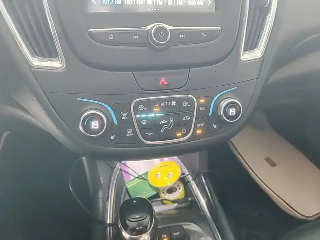 Chevrolet Malibu XL — миниатюра 13