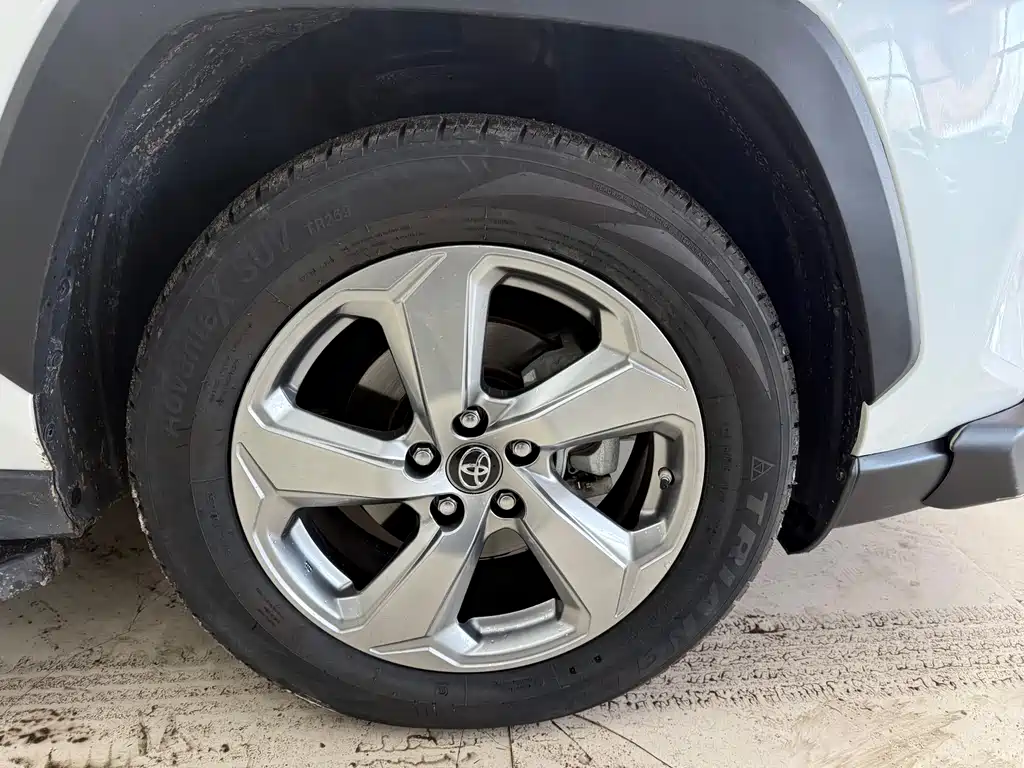 TOYOTA RAV4 RONGFANG