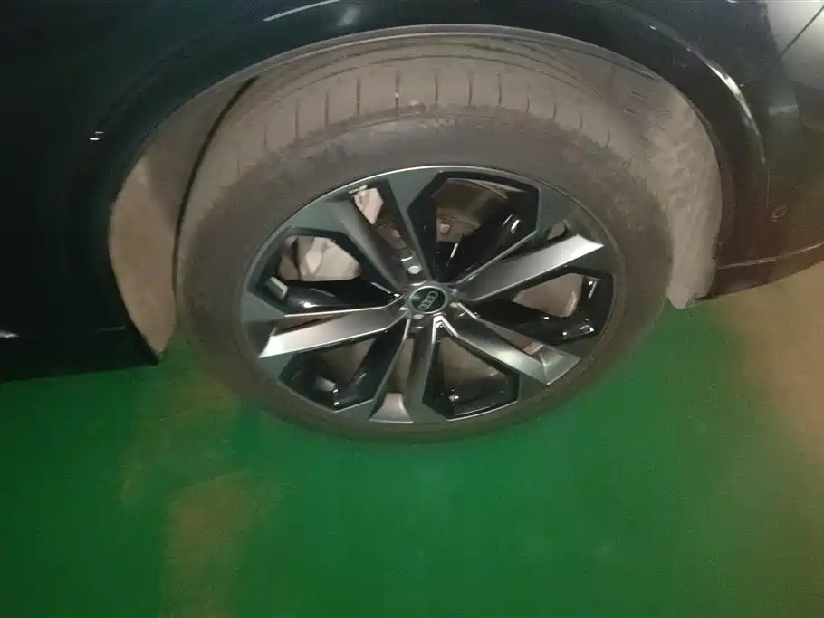 Audi Q7 2025 55 TFSI quattro S line Sport