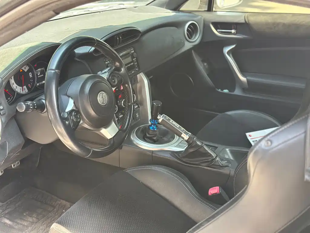 Toyota 86 — миниатюра 8