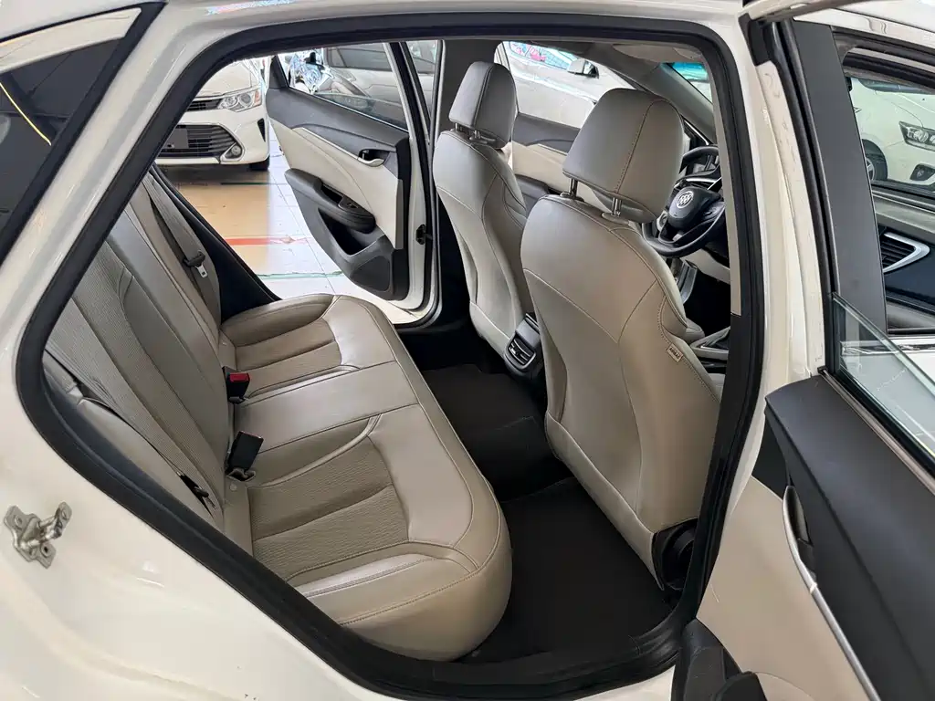 Buick Excelle — миниатюра 24