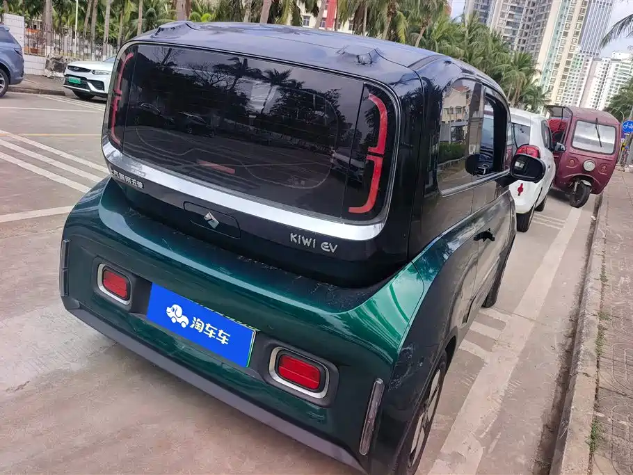 BAOJUN KIWI EV