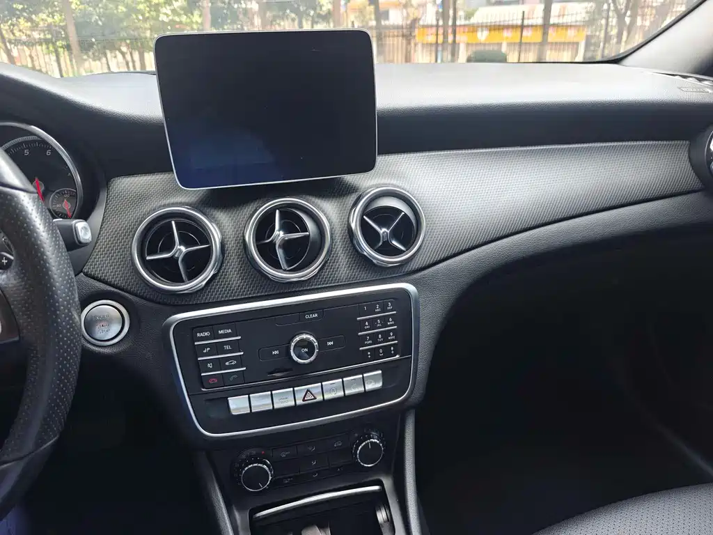 Mercedes-Benz GLA 2018 GLA 200