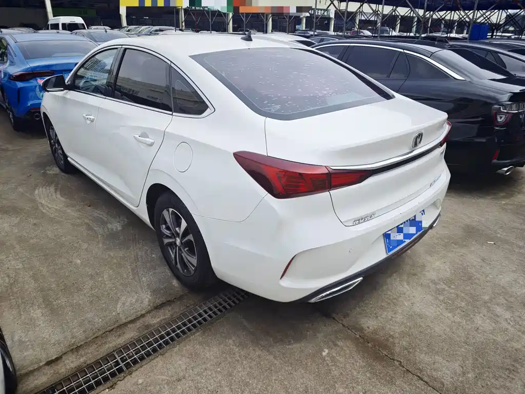 Changan Eado — миниатюра 15