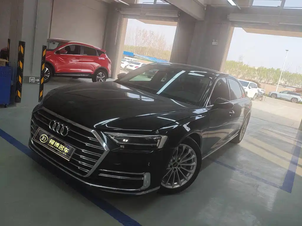 Audi A8 2022