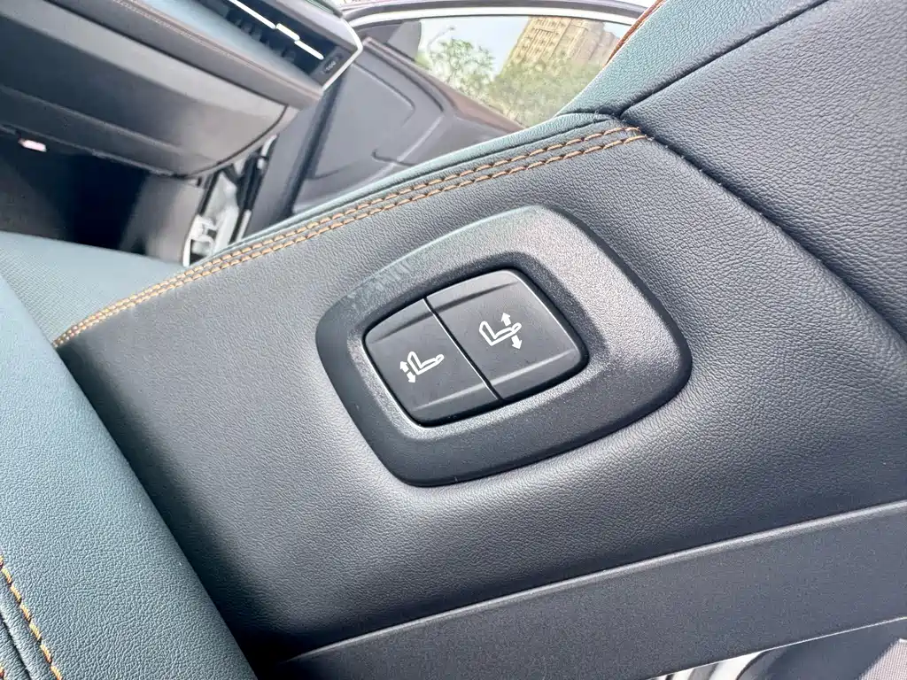 Toyota Avalon — миниатюра 17
