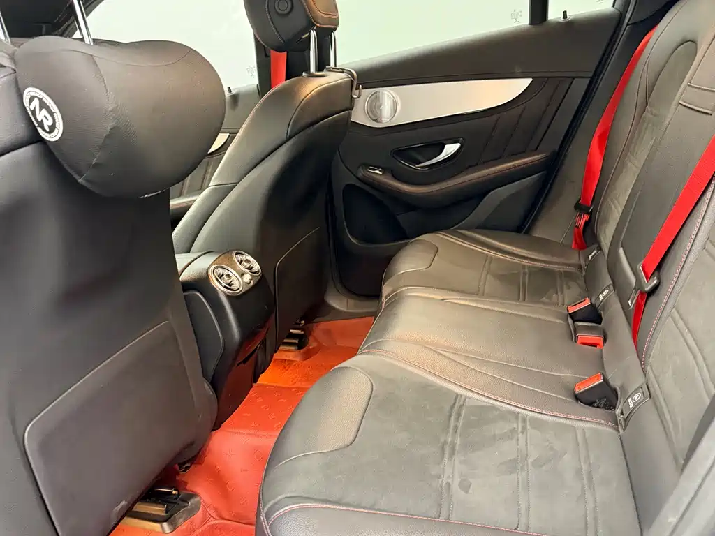 MERCEDES-BENZ GLC AMG