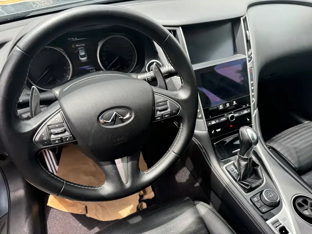 Infiniti Q50 2014 3.7L Luxury Sport