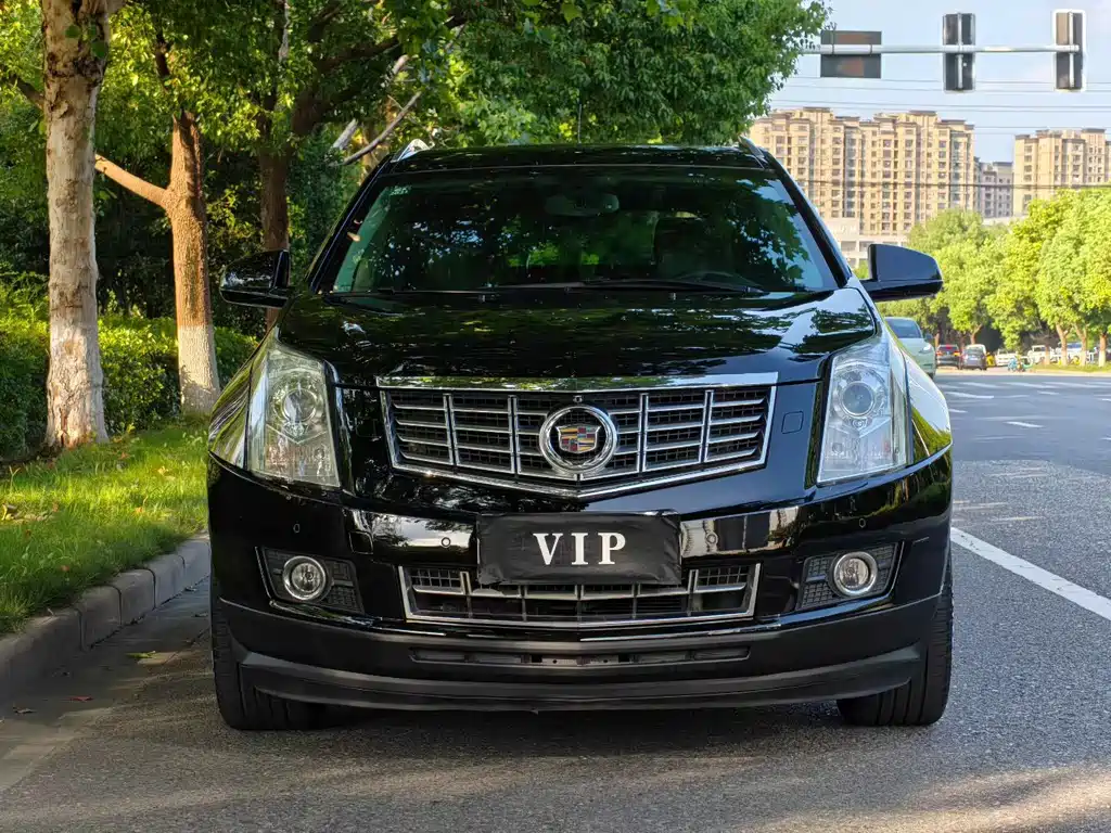 Cadillac SRX — миниатюра 2