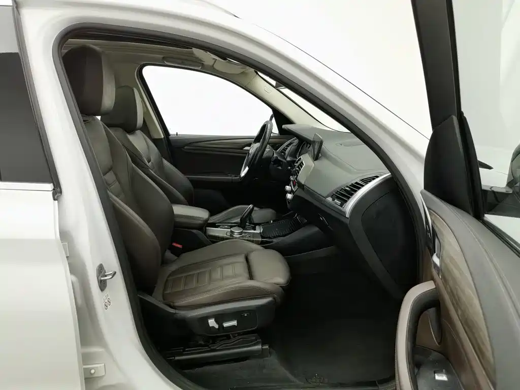 BMW X3 — миниатюра 23