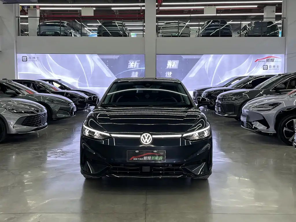 VOLKSWAGEN ID.7 VIZZION