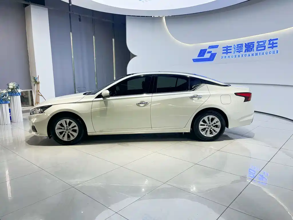 Nissan Teana — миниатюра 3