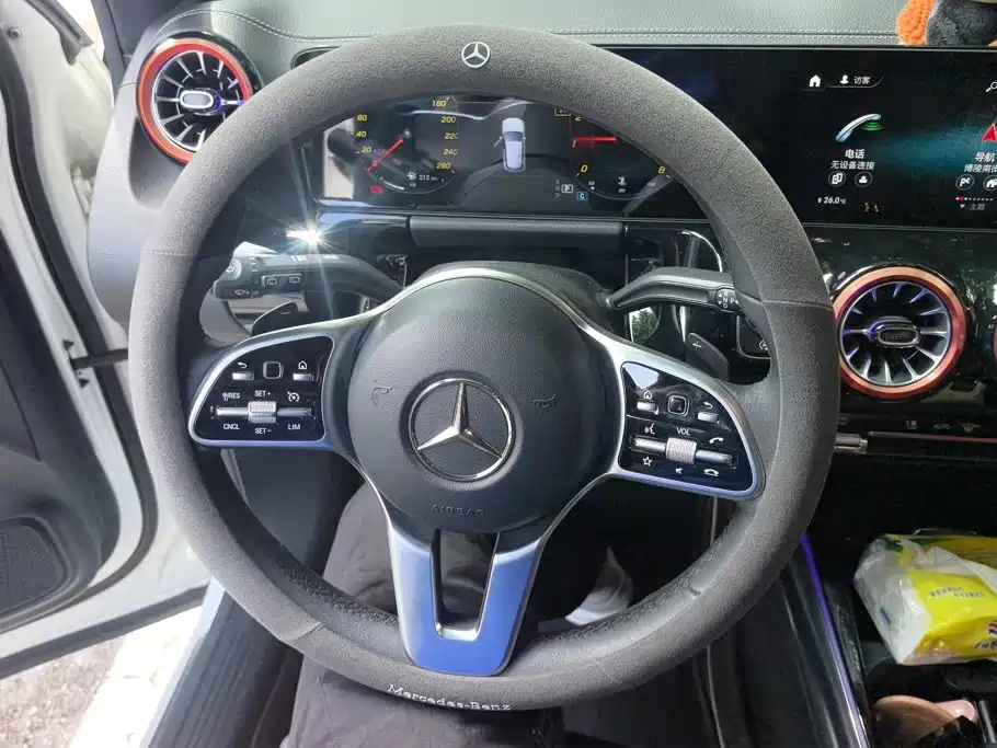 Mercedes-Benz GLA — миниатюра 15
