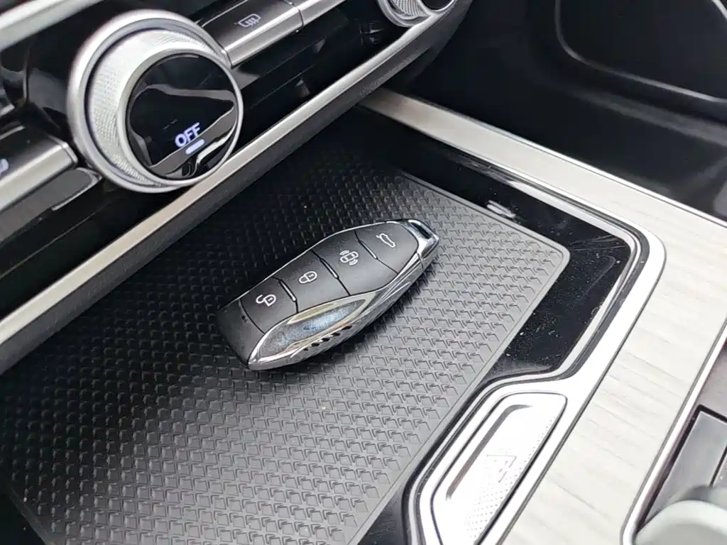 Hongqi HS5 2025 2.0T Pro