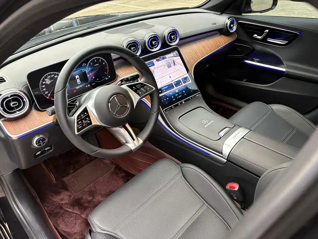 Mercedes-Benz C-Class — миниатюра 4