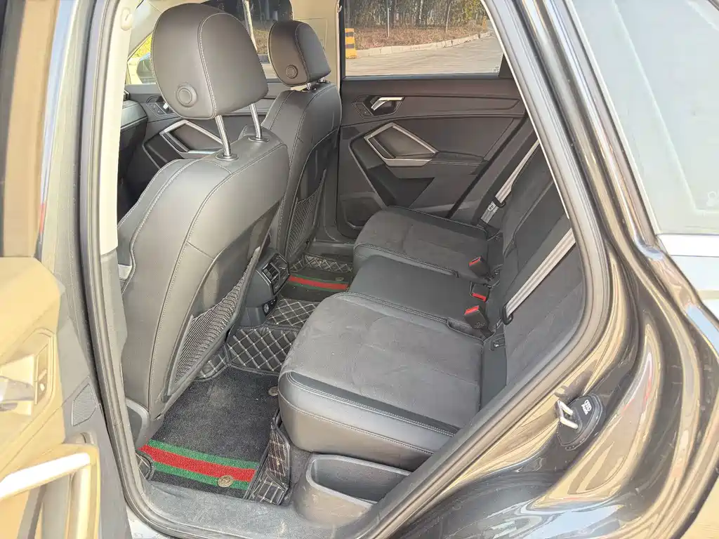 Audi Q3 — миниатюра 10