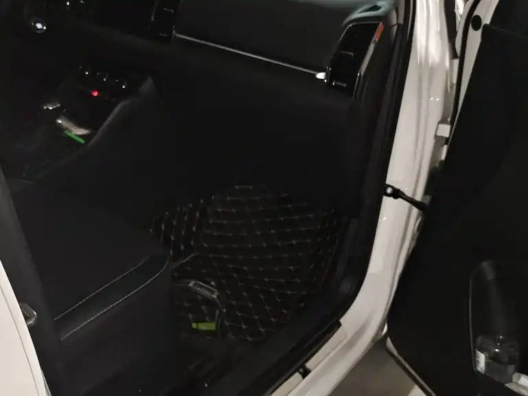 Skoda Karoq — миниатюра 19