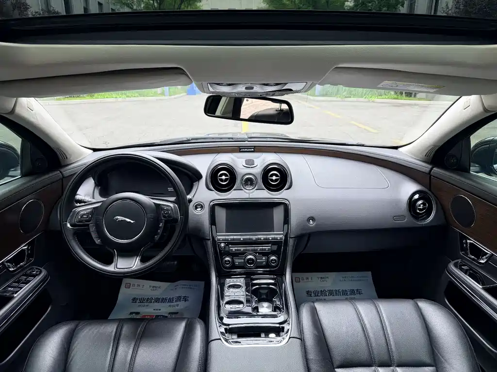 Jaguar XJ 2016 XJL 2.0T Elegant