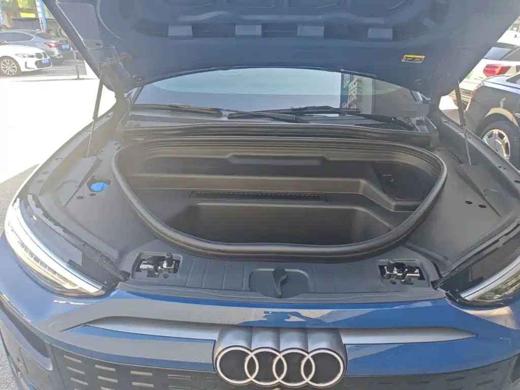 Audi Q6L e-tron — миниатюра 25