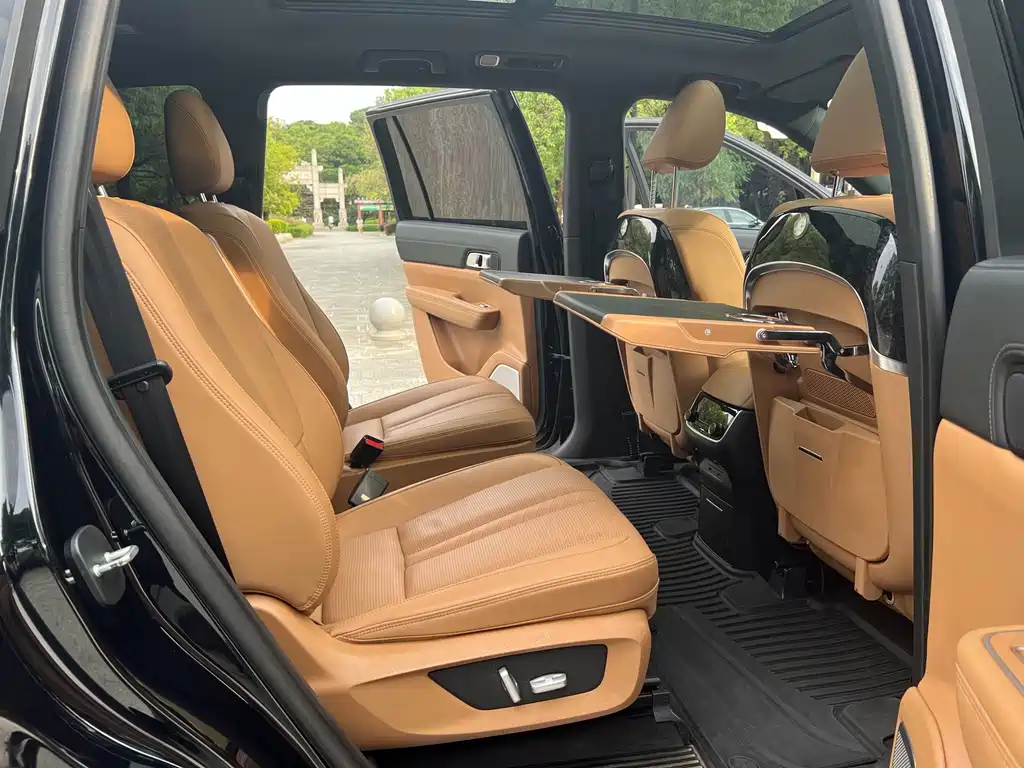 Li Auto Li ONE — миниатюра 13