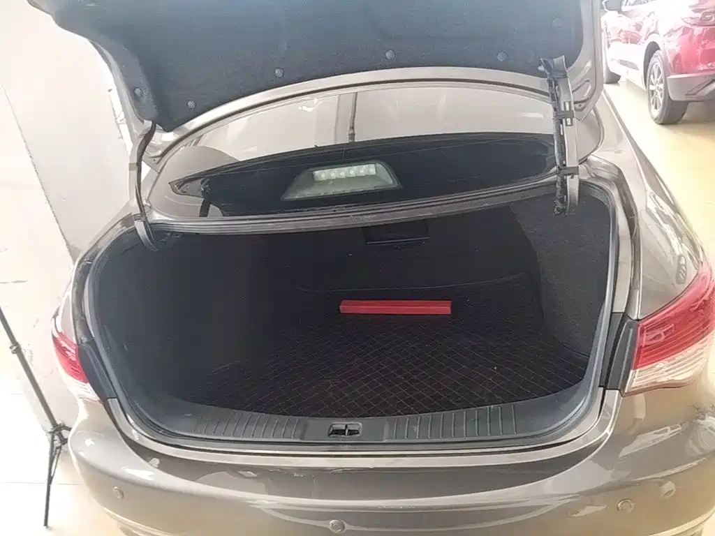 Nissan Sylphy — миниатюра 19