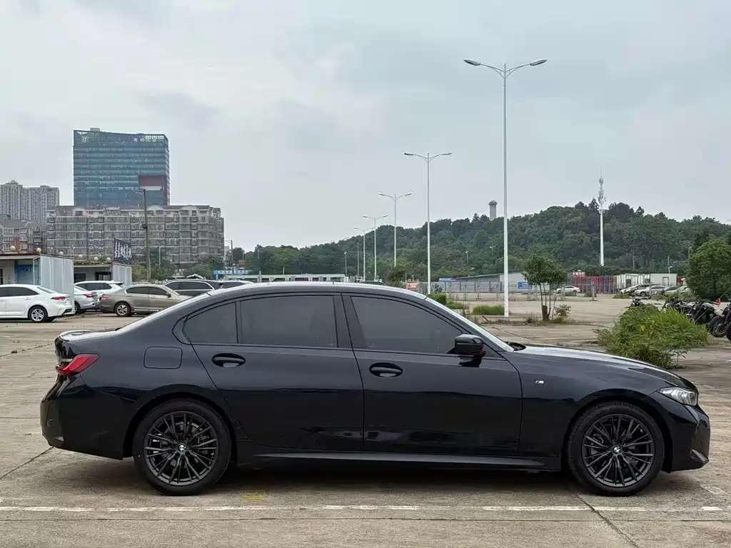 BMW 3 Series — миниатюра 10