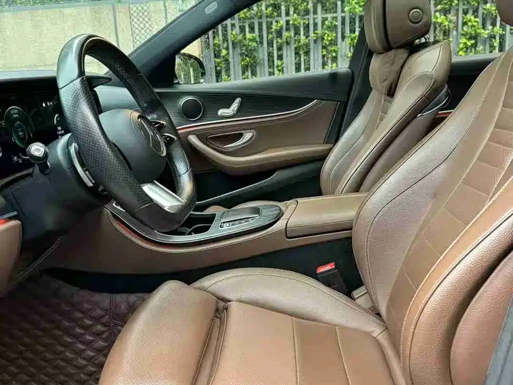 MERCEDES-BENZ E CLASS