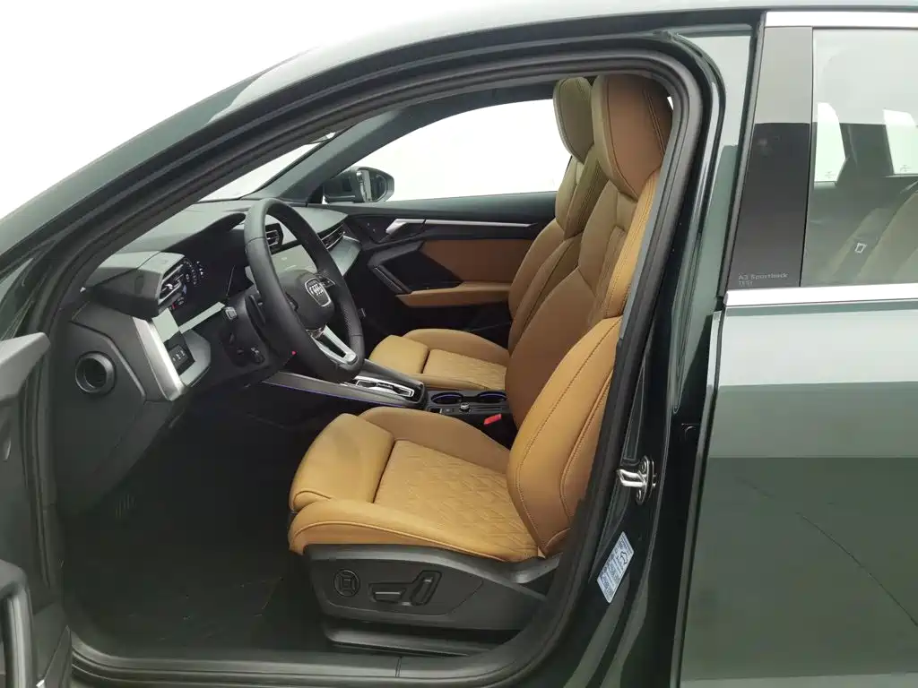 Audi A3 — миниатюра 10