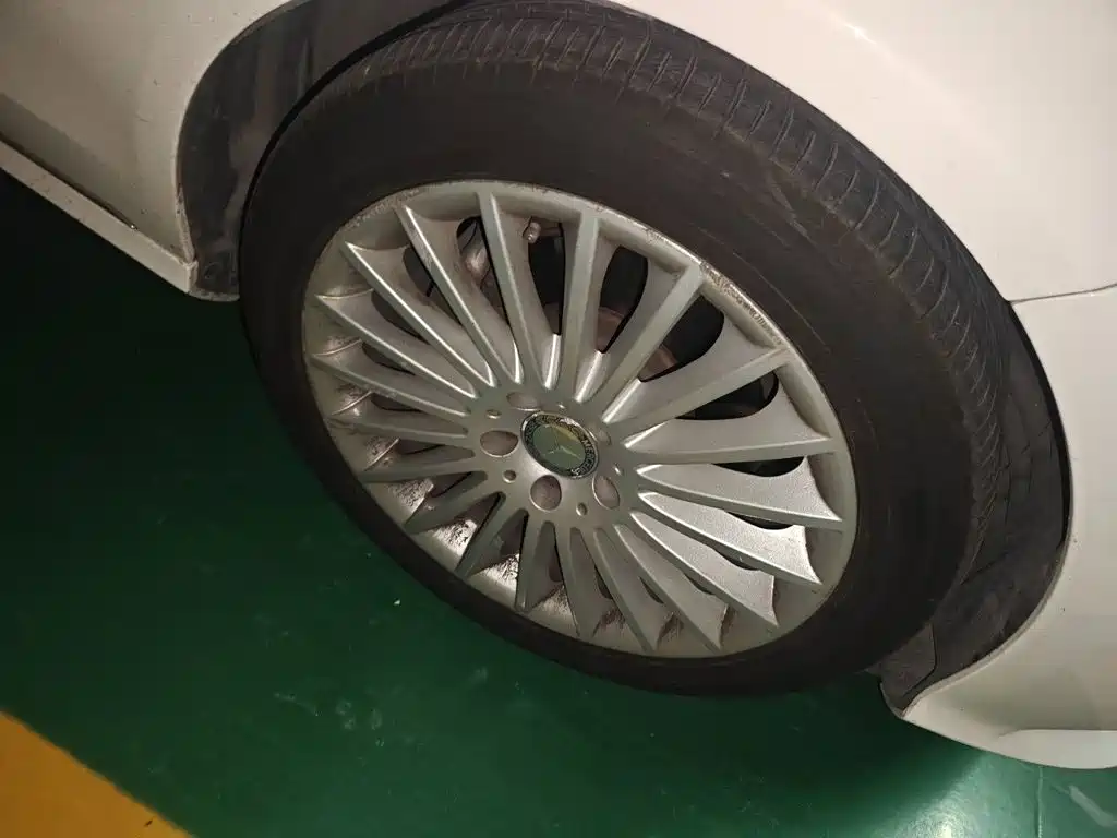 Mercedes-Benz E-Class — миниатюра 24