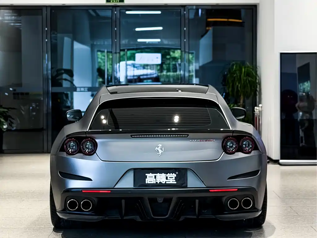 Ferrari GTC4Lusso — миниатюра 15
