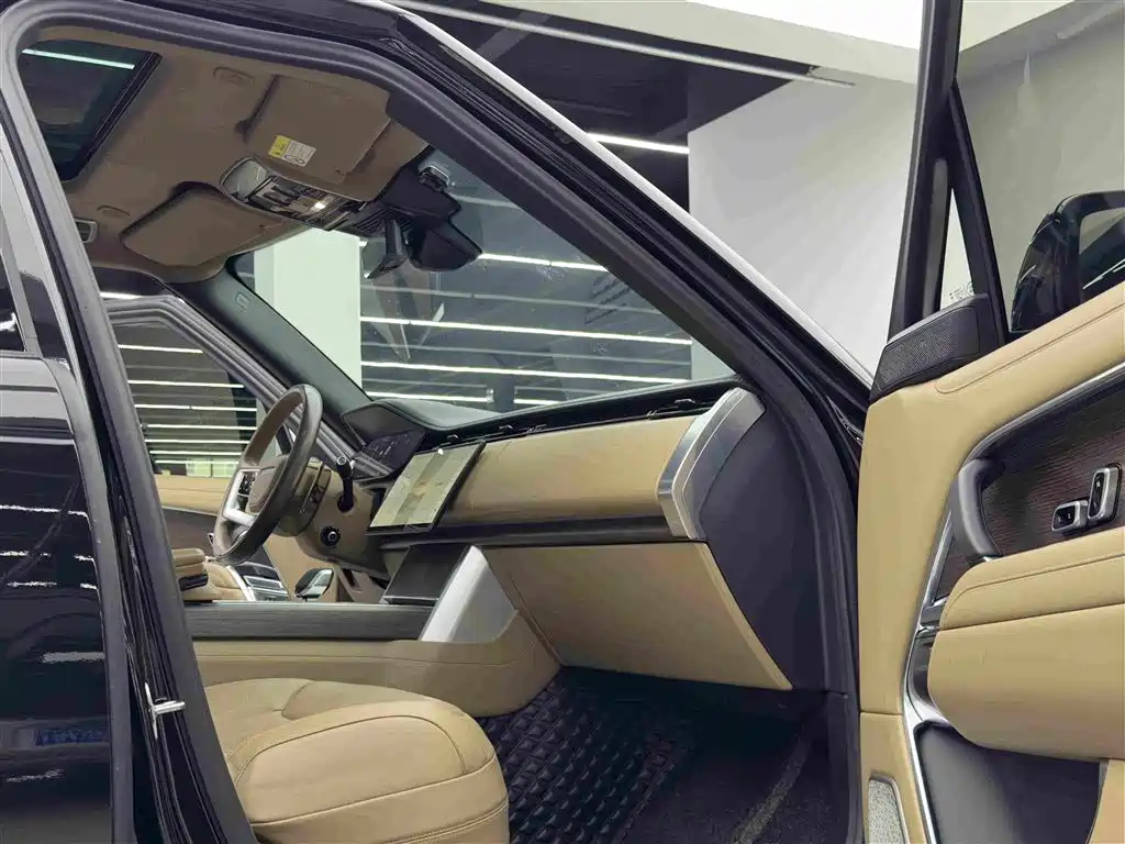Land Rover Range Rover — миниатюра 10