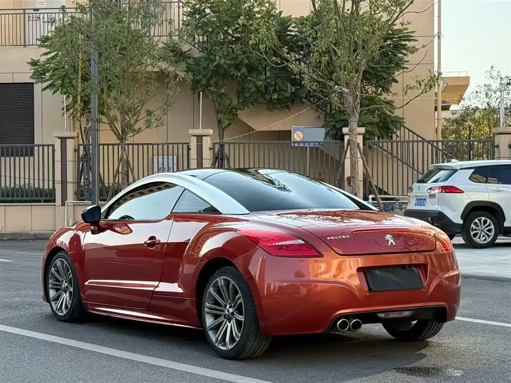 Peugeot RCZ 2011 1.6T Luxury Sport