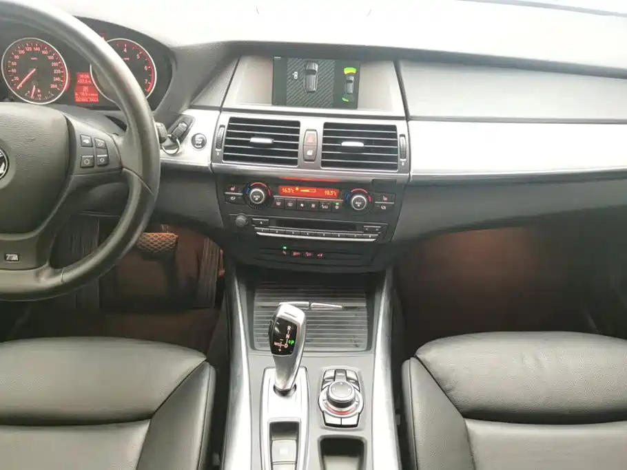 BMW X5 (Import) — миниатюра 16