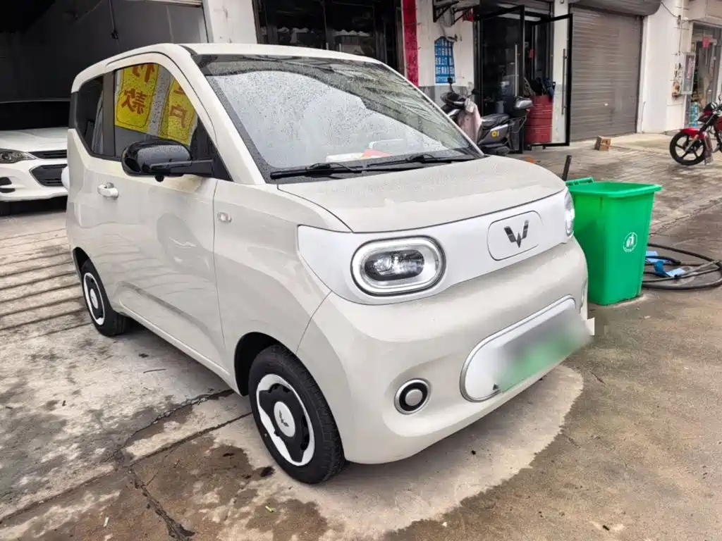 Wuling MINIEV — миниатюра 4