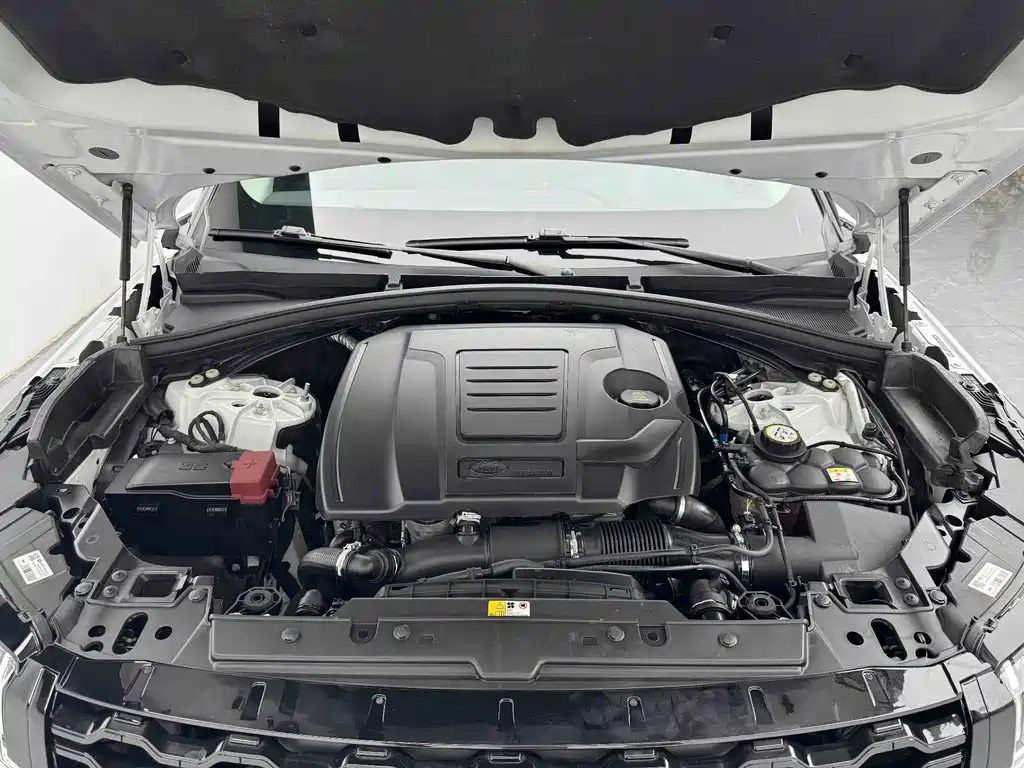 Land Rover Velar — миниатюра 17