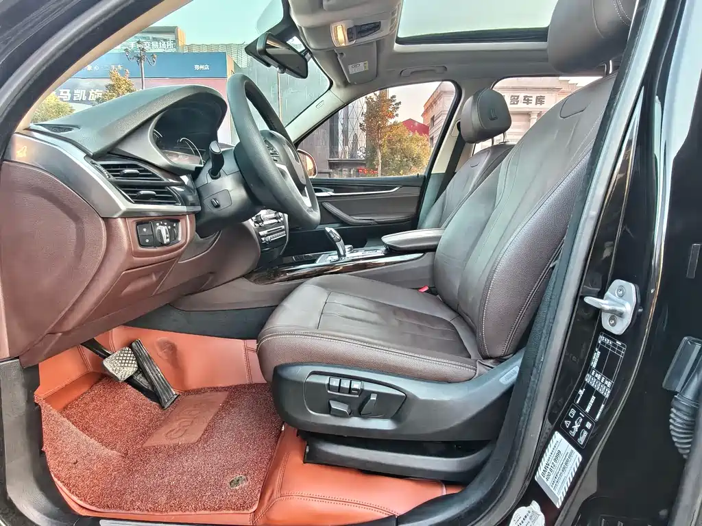 BMW X5 (Import) — миниатюра 13