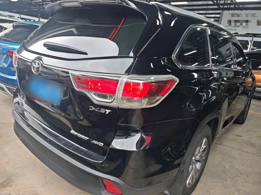 Toyota Highlander — миниатюра 7