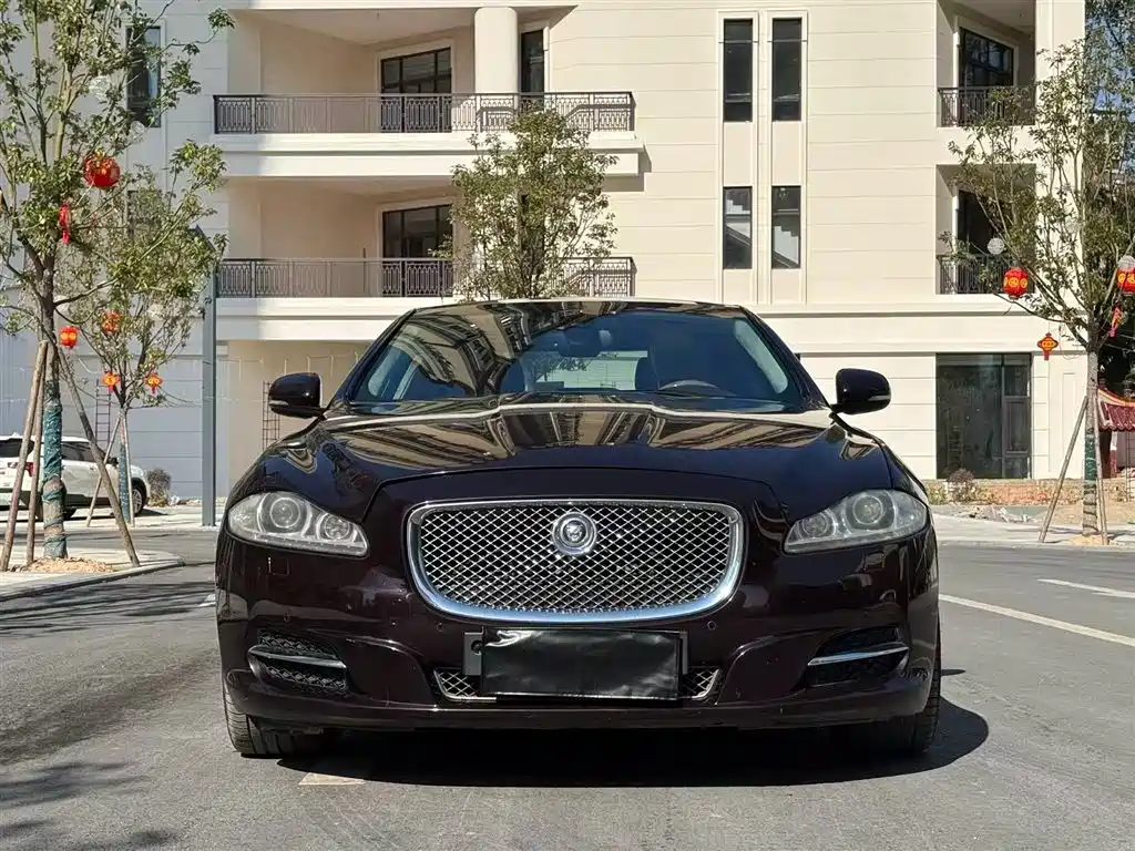 Jaguar XJ 2010 XJL 5.0