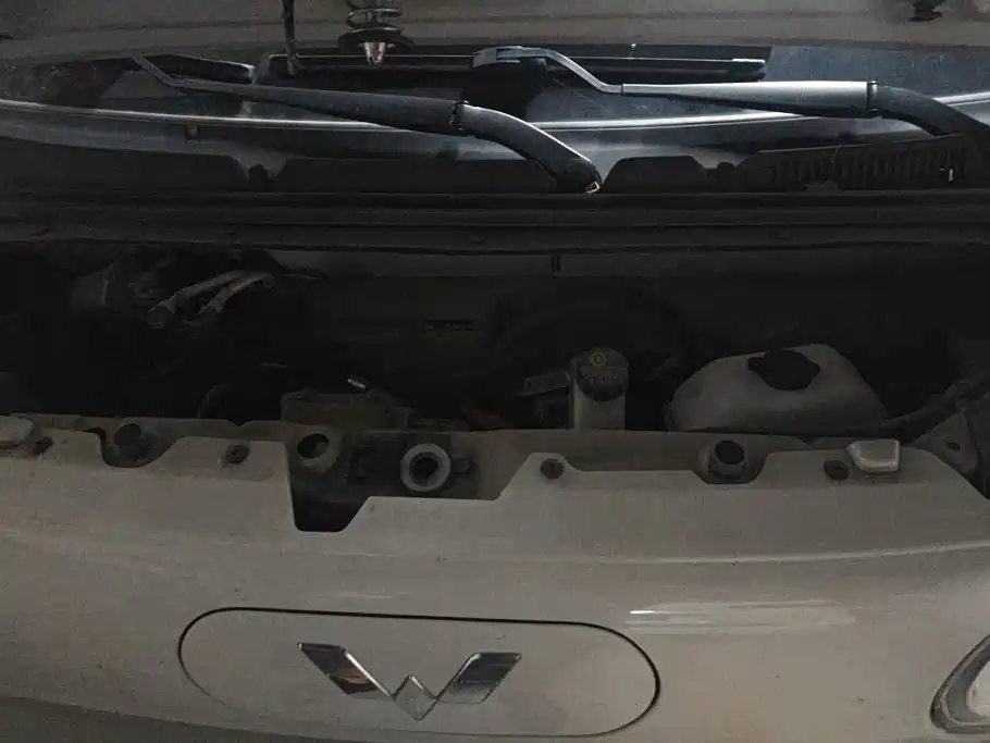 Wuling MINIEV — миниатюра 10