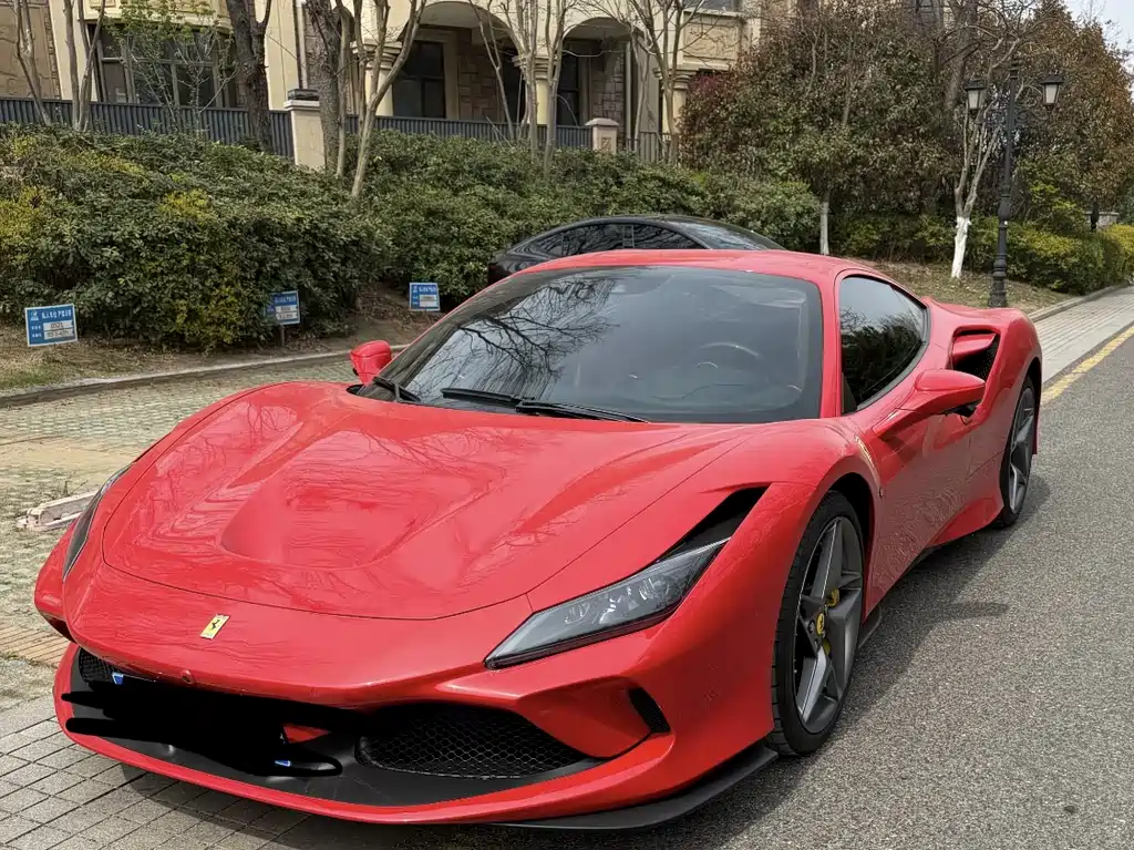 Купить Ferrari F8
