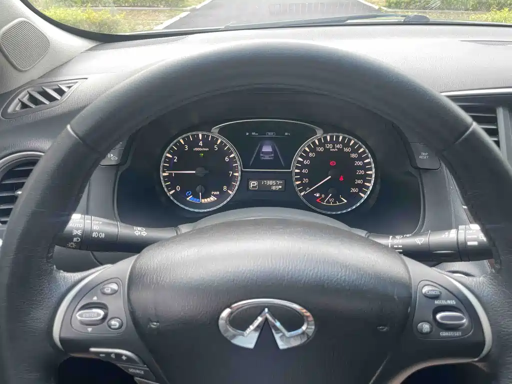 Infiniti QX60 (Import) — миниатюра 16