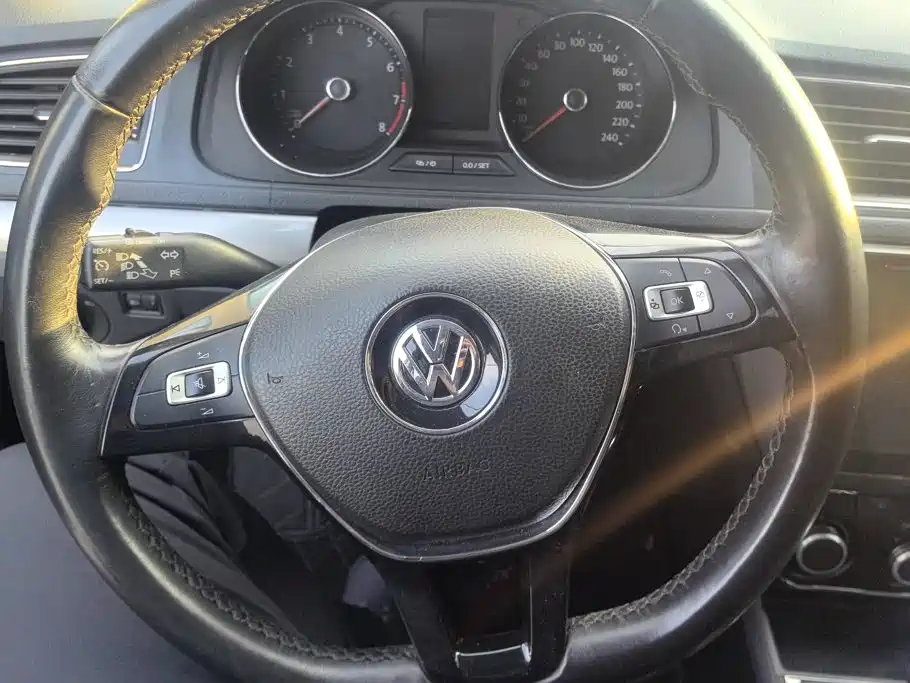 Volkswagen Lavida — миниатюра 15
