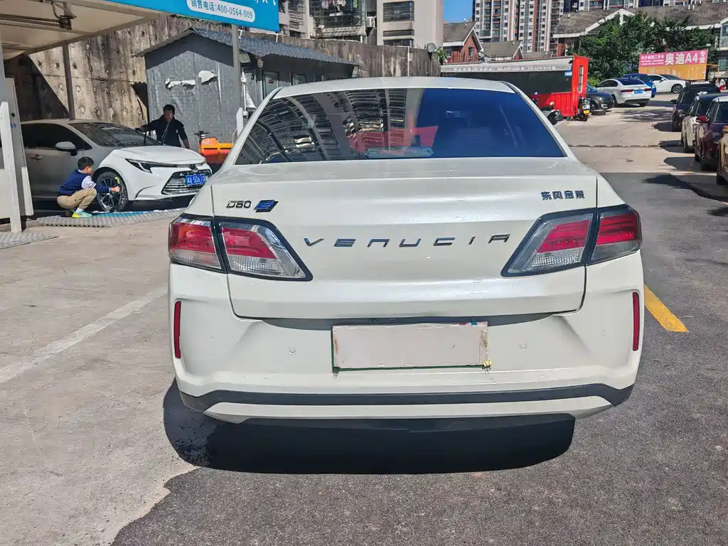 Venucia D60 EV — миниатюра 9