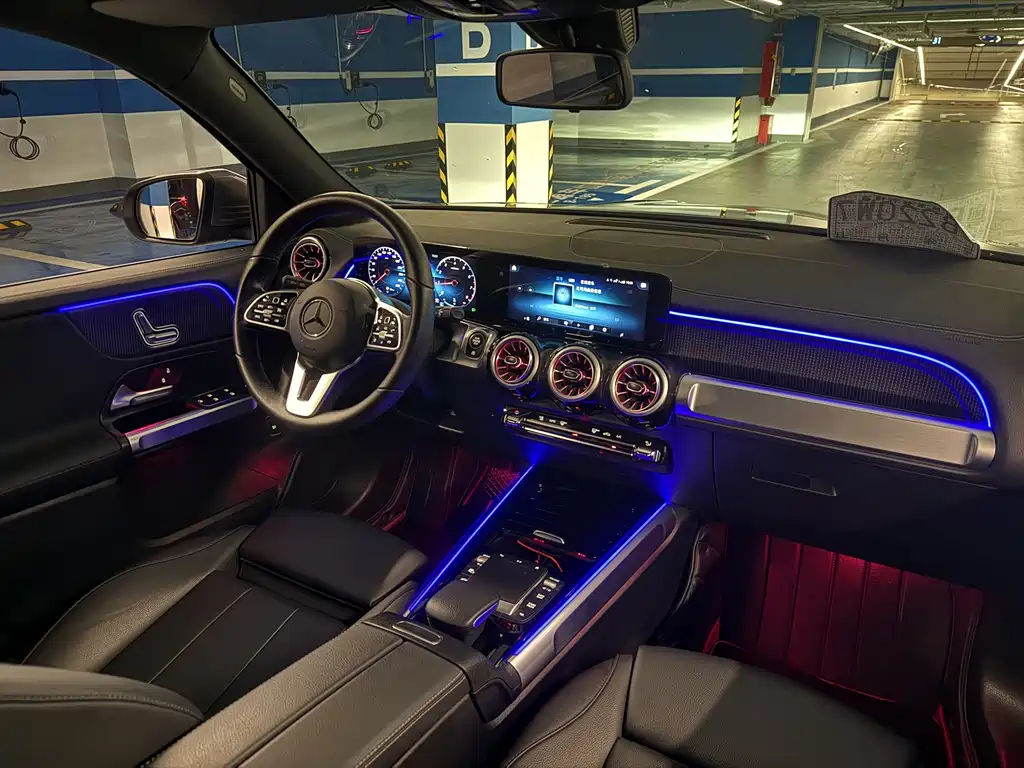 Mercedes-Benz GLB — миниатюра 22