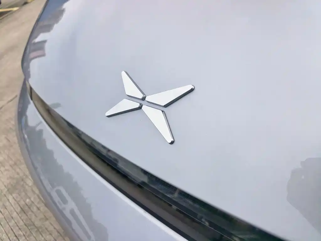 XPeng P7 — миниатюра 11