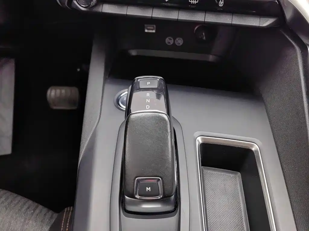 Peugeot 4008 — миниатюра 13