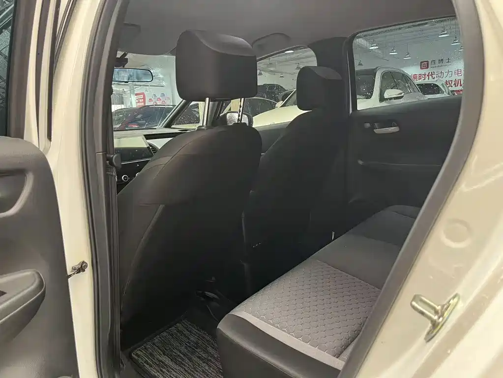 Honda Fit — миниатюра 11