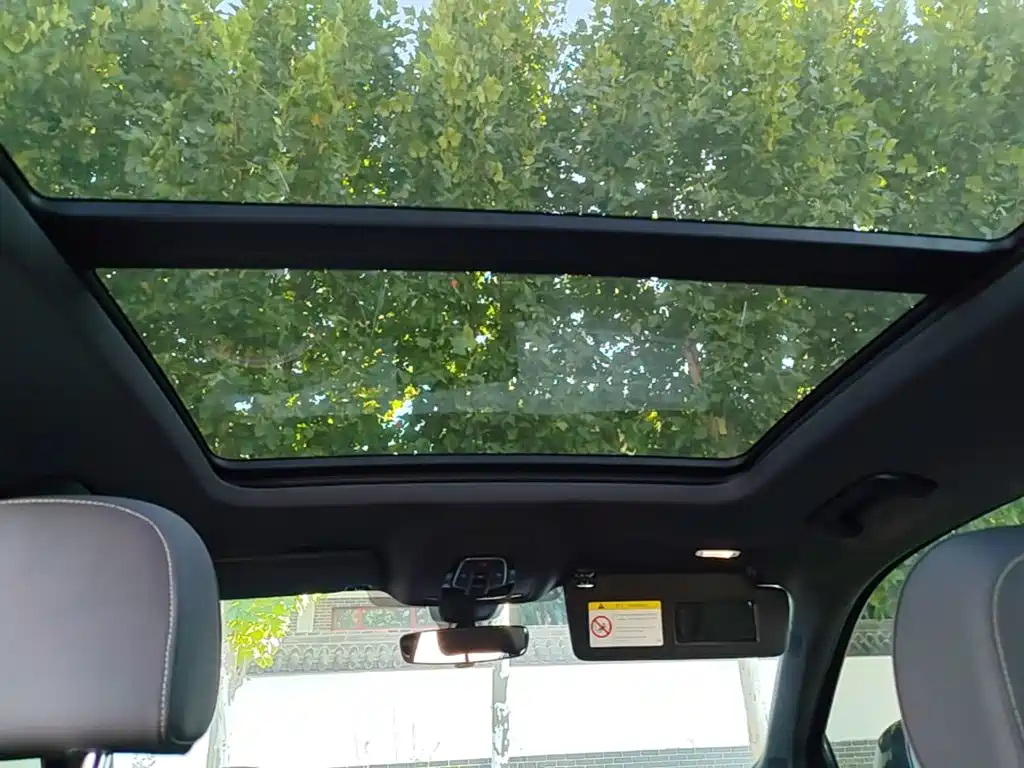 Audi Q5L Sportback — миниатюра 18